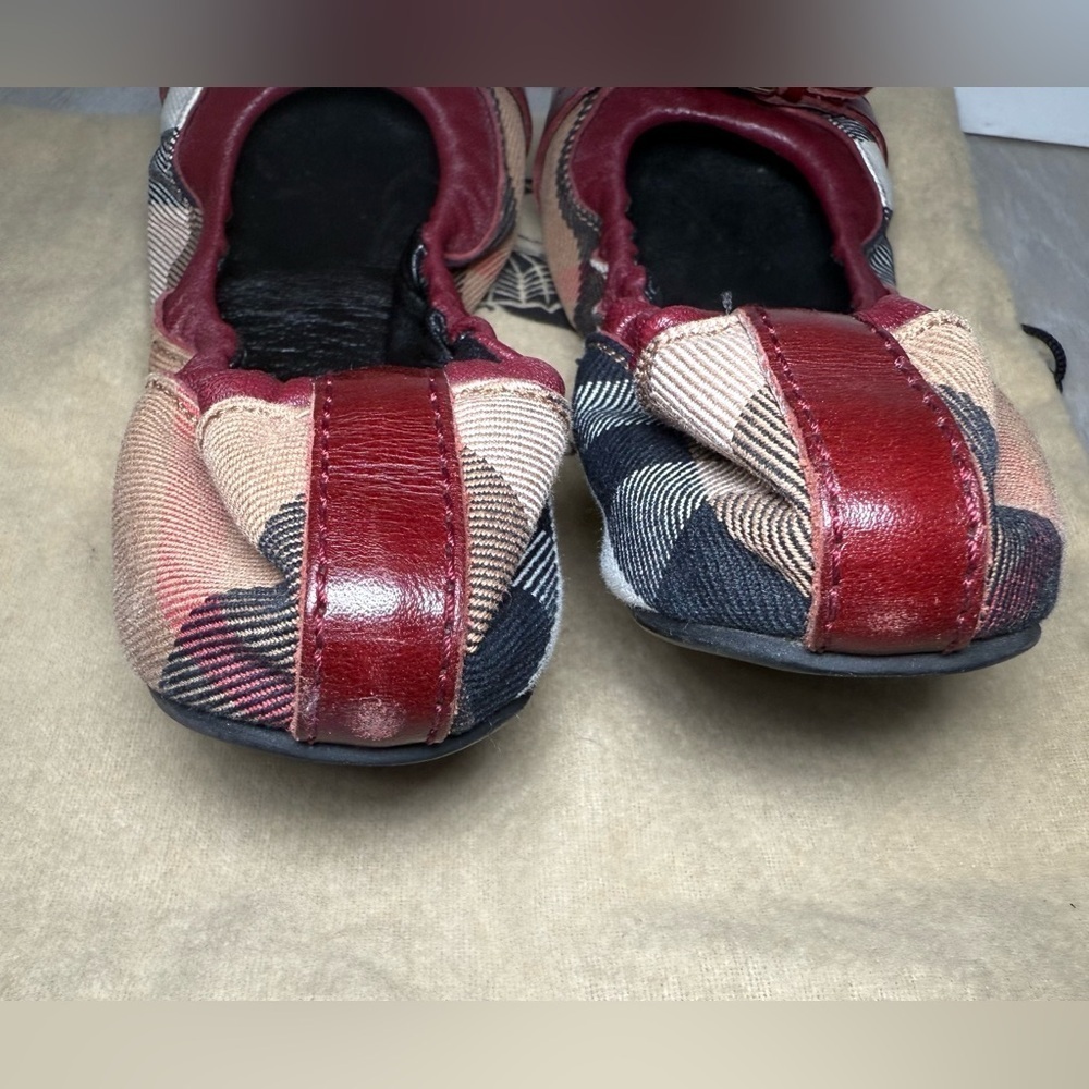 Burberry Bridle Housecheck Plaid Falcony Ballet Flat Sz 35 US 5 Triple Buckle - Picture 10 of 14